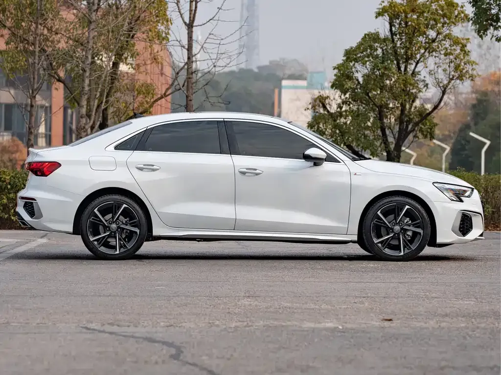 Audi A3 2022 из CN, фото 9