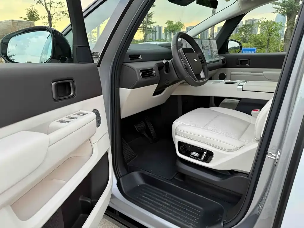 Li Auto MEGA 2024 из CN, фото 6