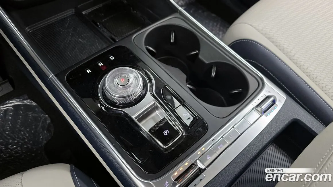 Kia Carnival — фото 10