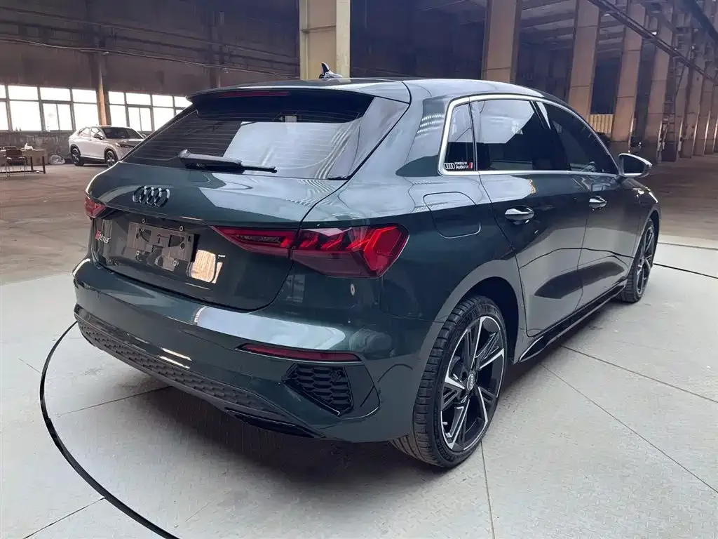 Audi A3 2022 из CN, фото 6