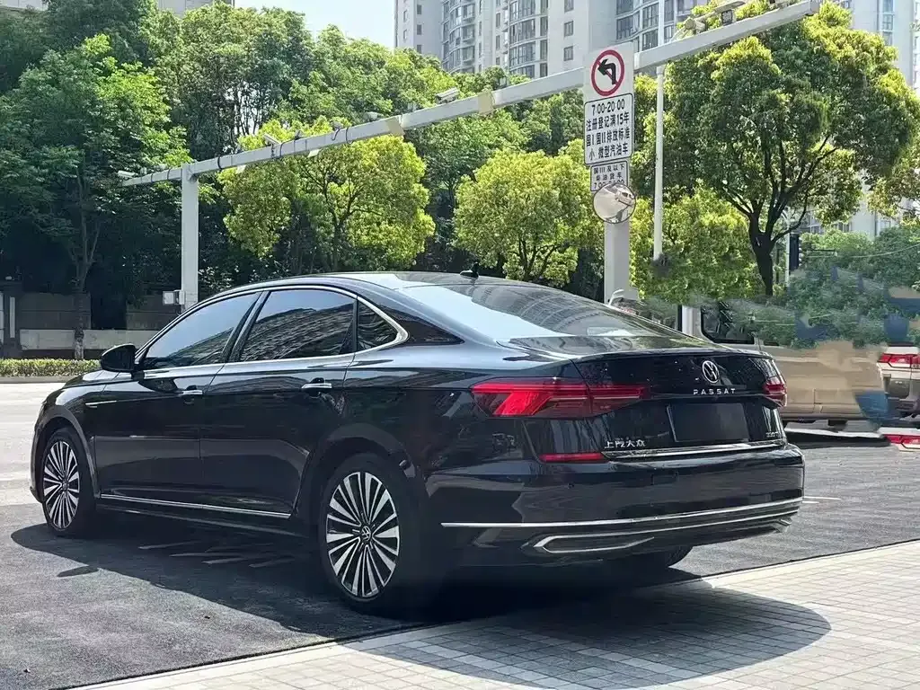 Volkswagen Passat 2021 из CN, фото 5