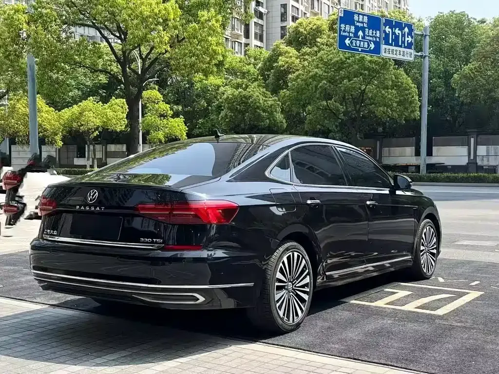 Volkswagen Passat 2021 из CN, фото 7