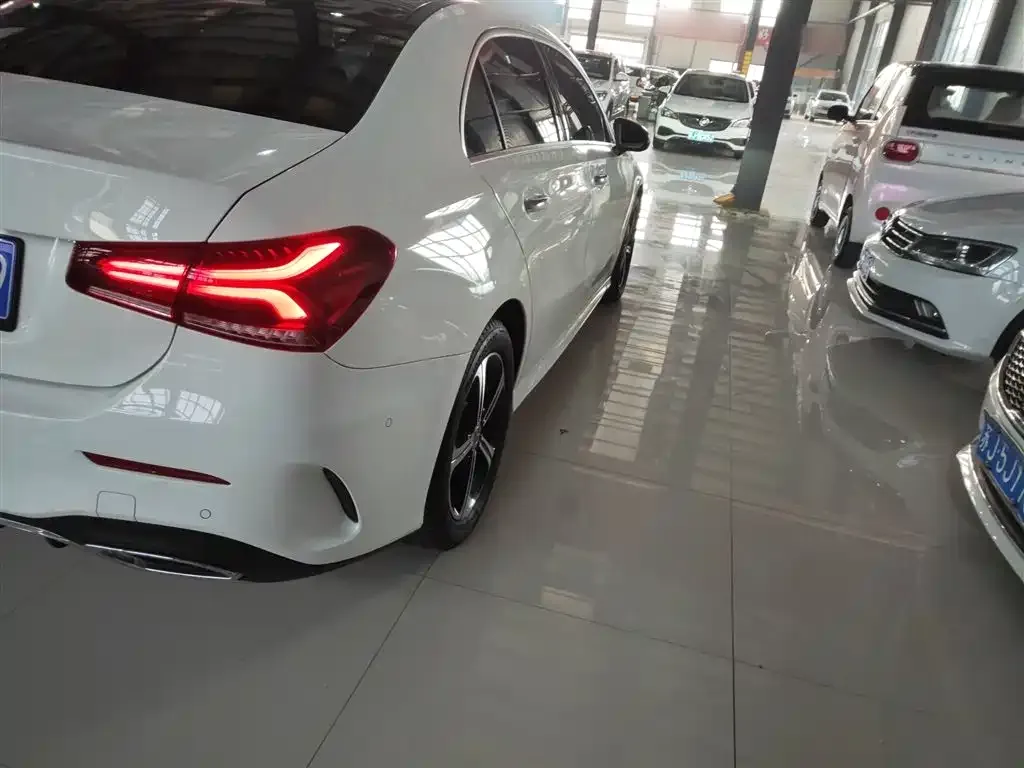 Mercedes-Benz A-Class 2023 из CN, фото 3