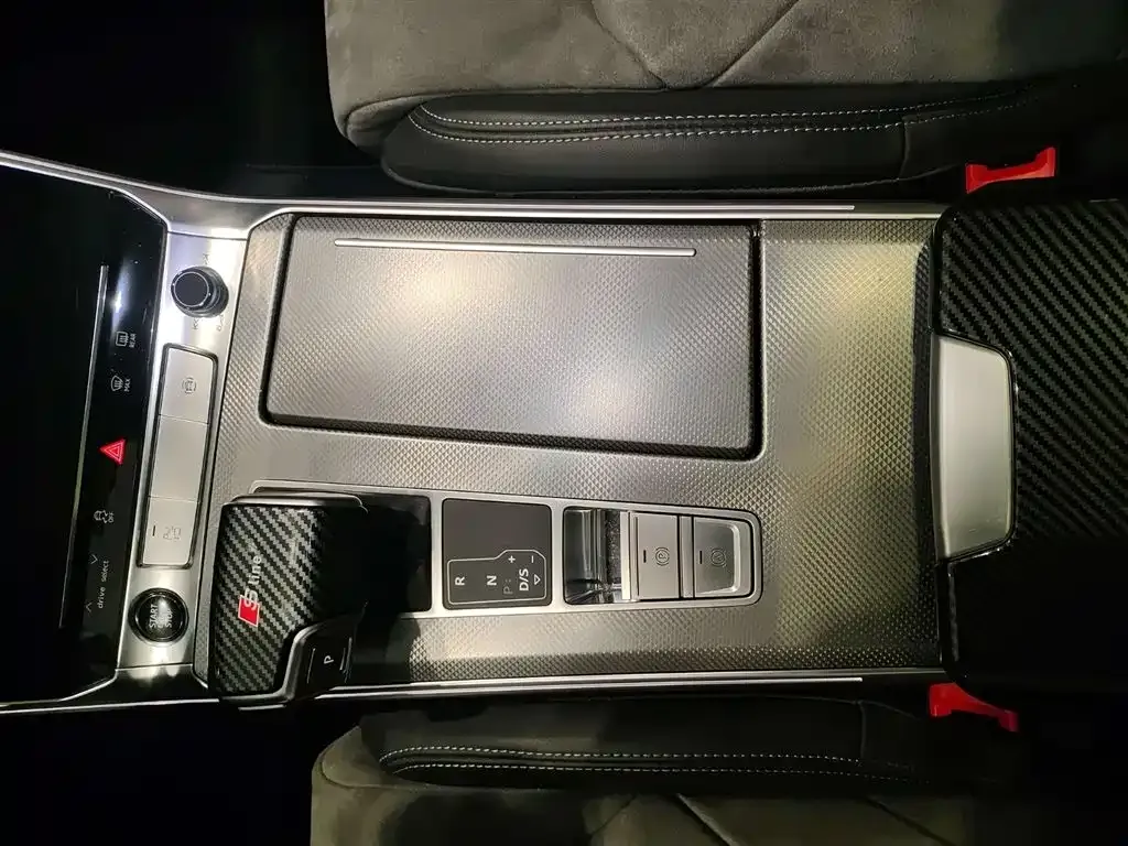 Audi A6L 2024 из CN, фото 6