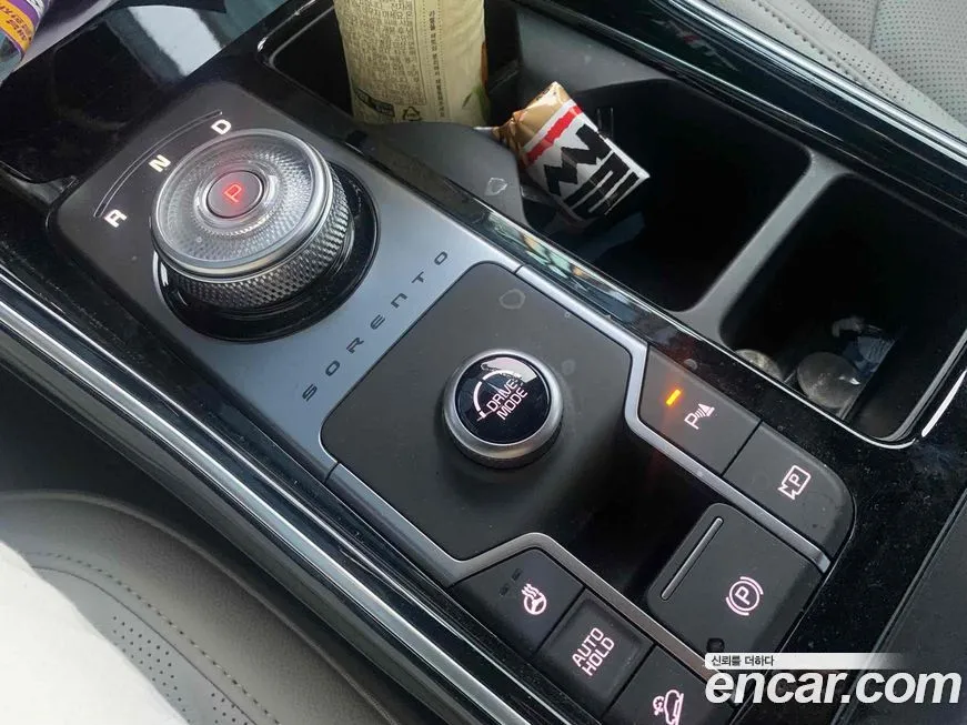 Kia Sorento — фото 8
