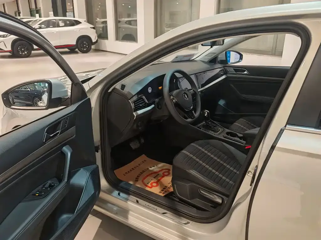 Volkswagen Lavida 2021 из CN, фото 6