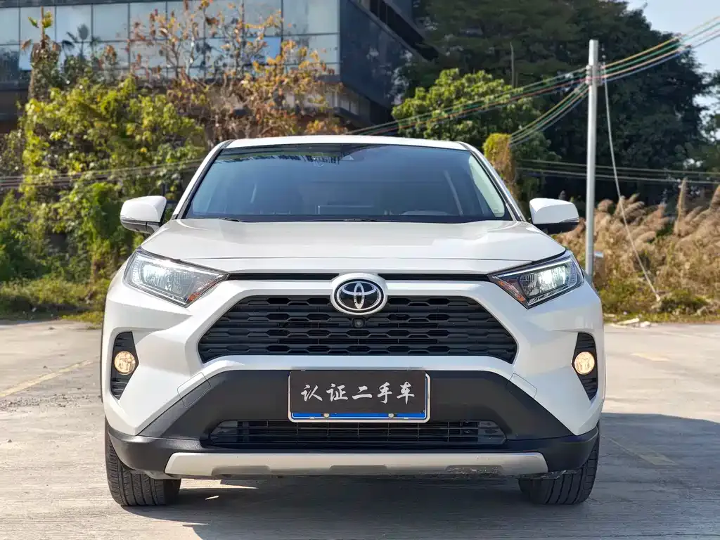 Toyota RAV4 2022 из CN, фото 4