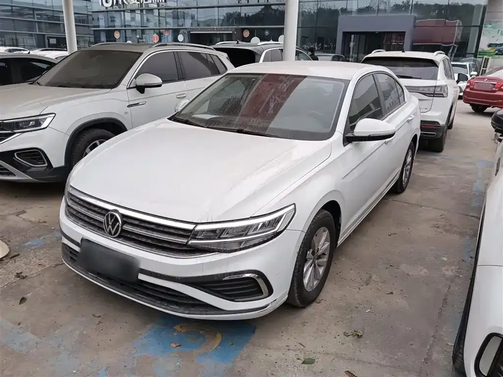 Volkswagen Bora 2024 из CN, фото 8
