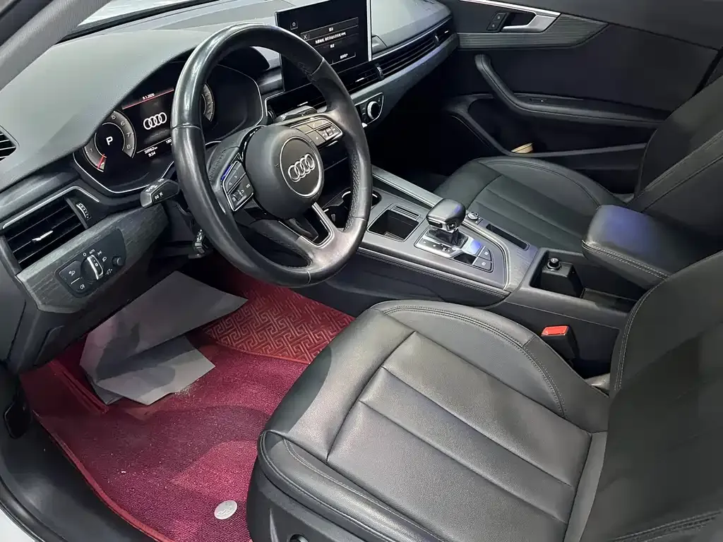 Audi A4L 2022 из CN, фото 6