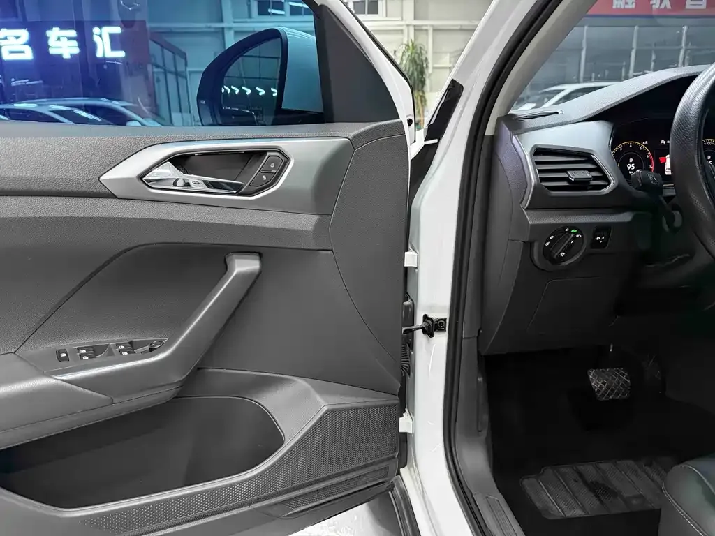 Volkswagen T-Cross 2022 из CN, фото 10