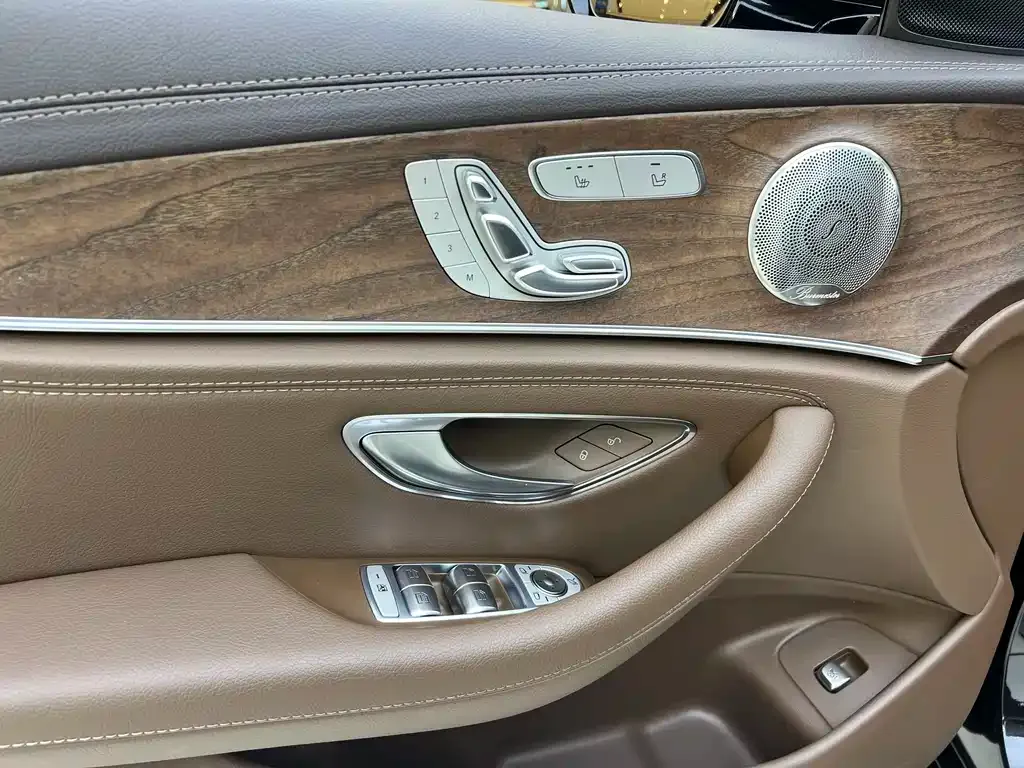 Mercedes-Benz E-Class 2022 из CN, фото 9
