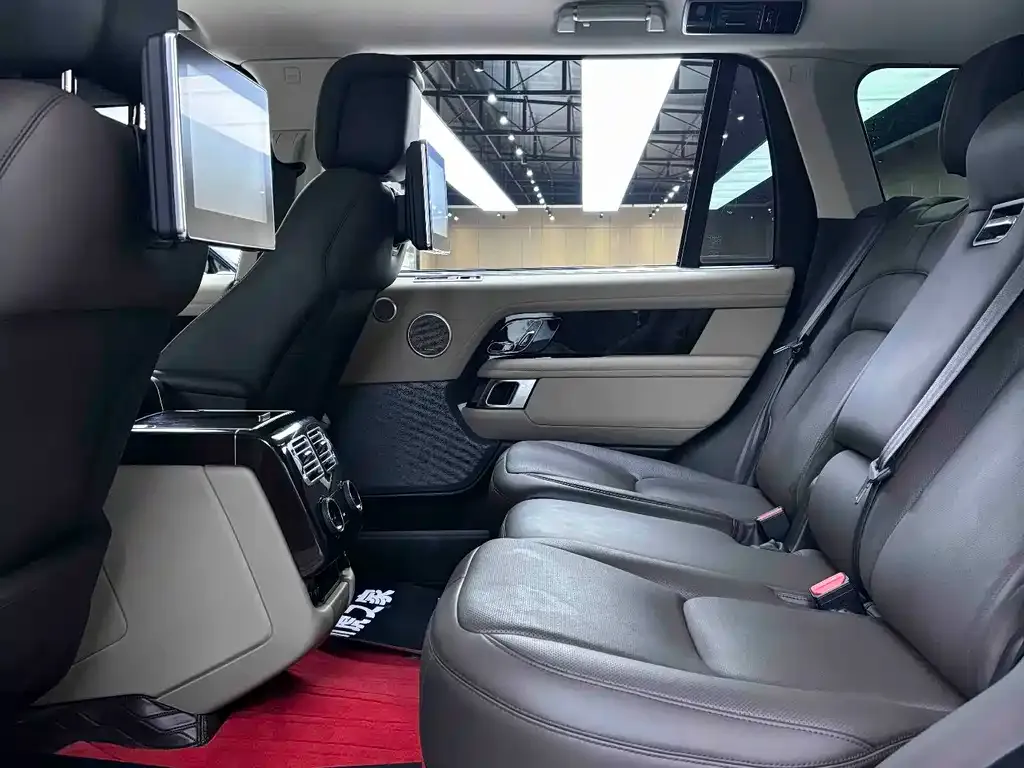Land Rover Range Rover 2021 из CN, фото 2
