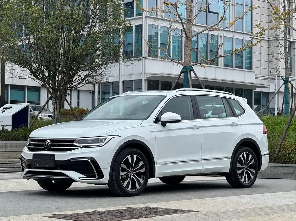 Volkswagen Tiguan L 2024 из CN, фото 1