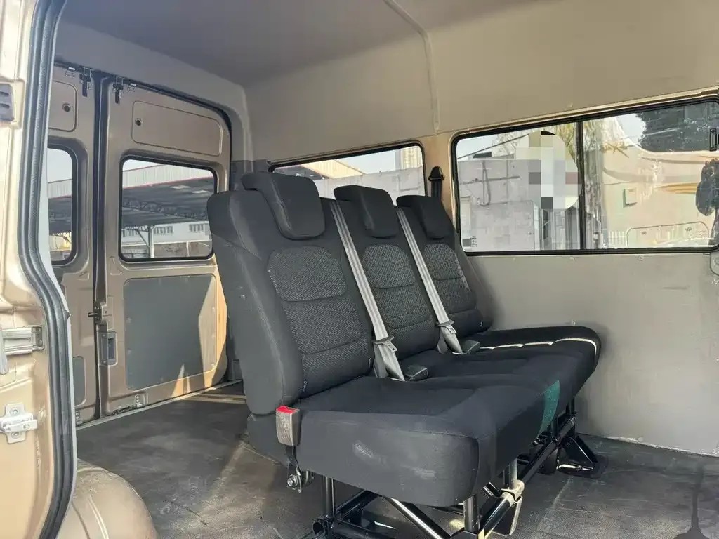IVECO Daily 2023 из CN, фото 3