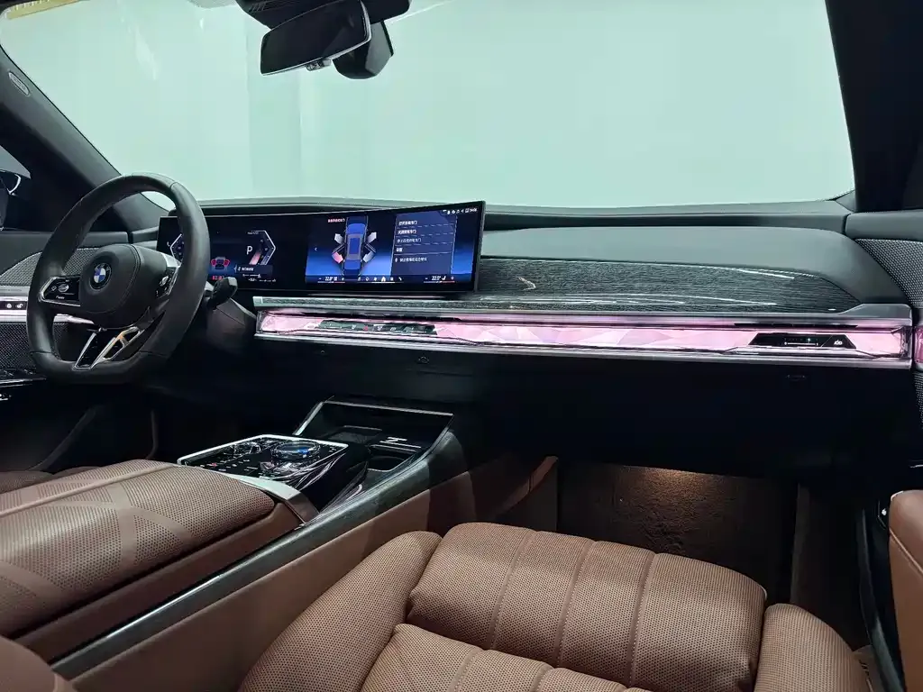 BMW 7 Series 2024 из CN, фото 5
