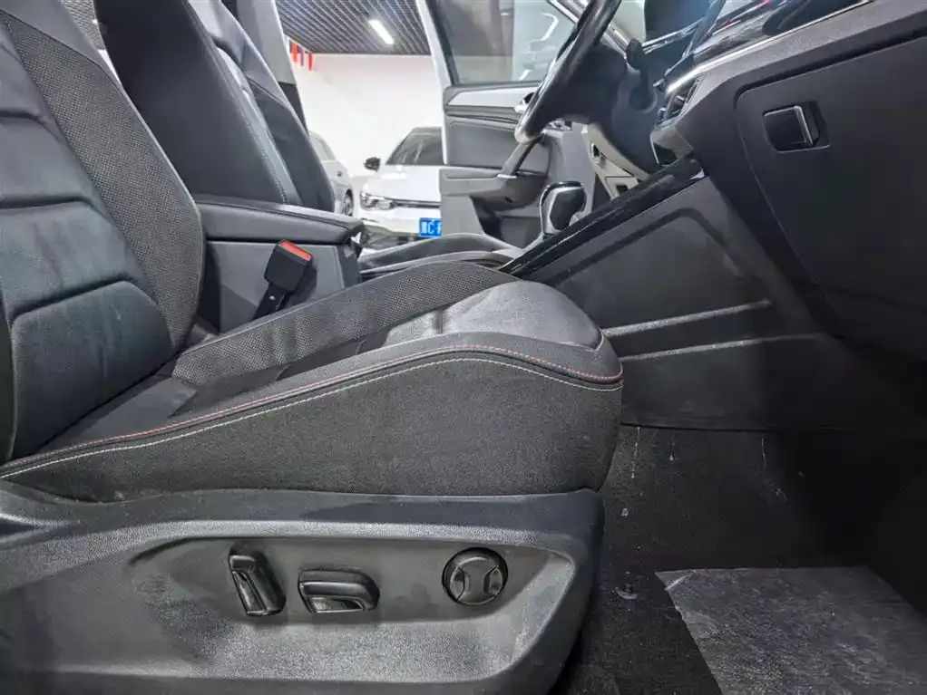 Volkswagen Tayron 2022 из CN, фото 5