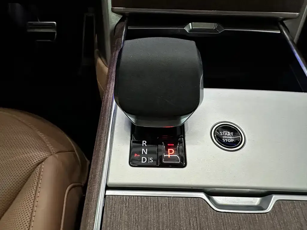 Land Rover Range Rover 2024 из CN, фото 5