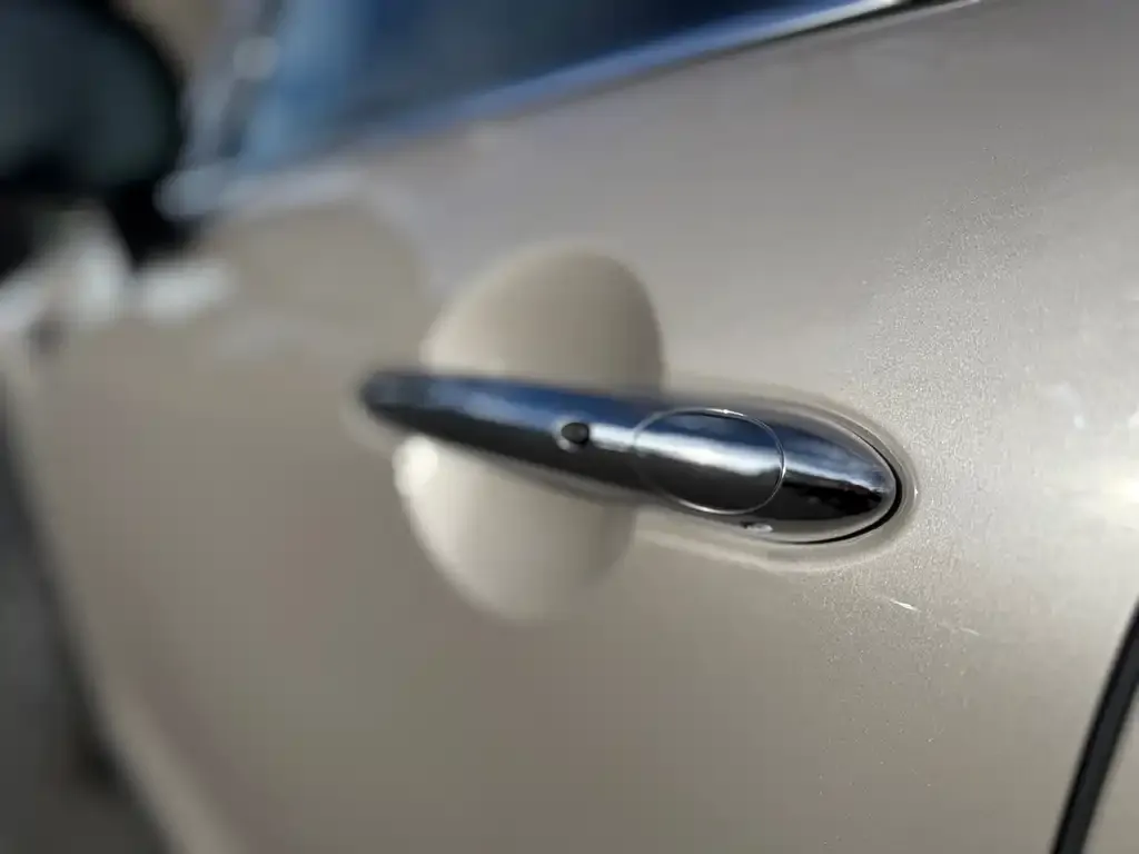 MINI Cooper (3-door) 2023 из CN, фото 2