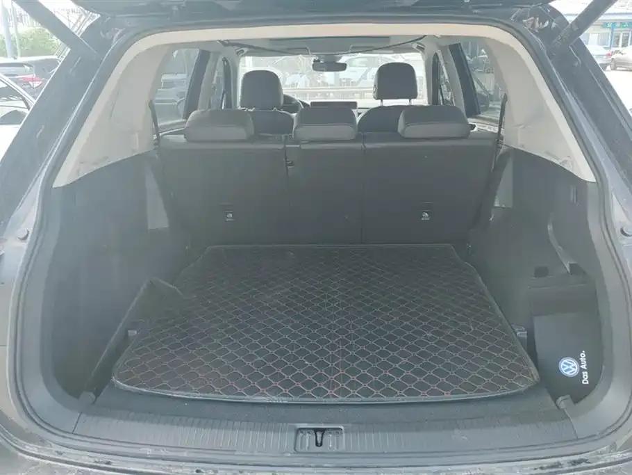 Volkswagen Tiguan L 2022 из CN, фото 7