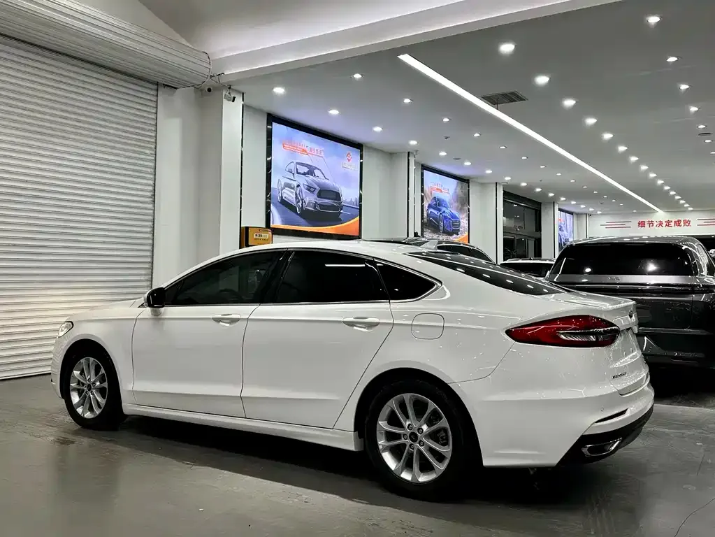 Ford Mondeo 2022 из CN, фото 6