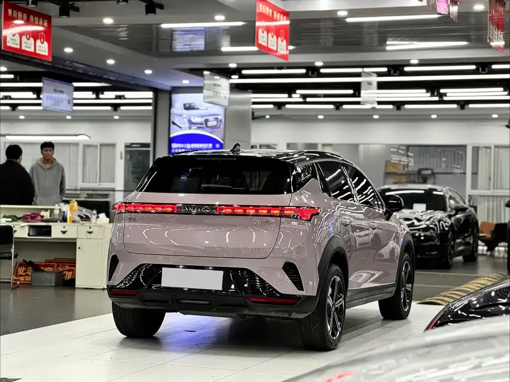 Lynk & Co 06 EM-P 2024 из CN, фото 7