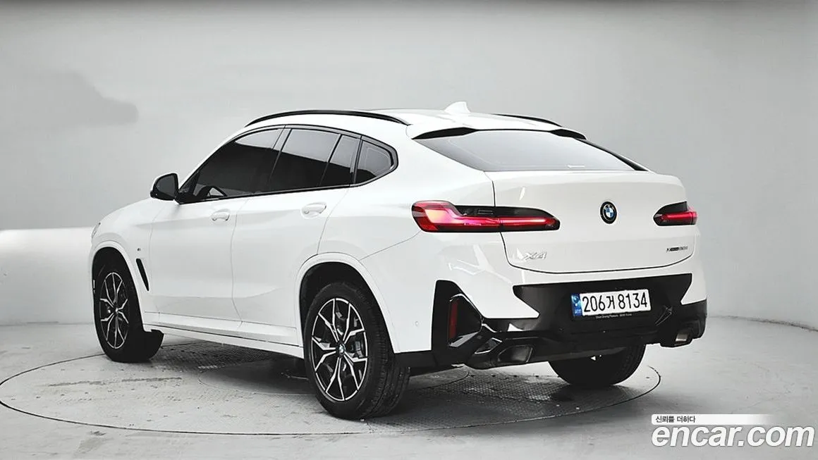 BMW X4 2023 из KR, фото 2