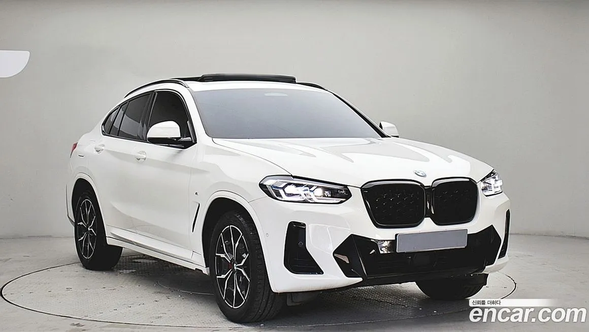 BMW X4 2023 из KR, фото 3