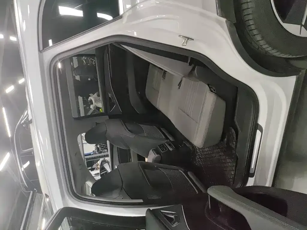Audi Q5 e-tron 2023 из CN, фото 5
