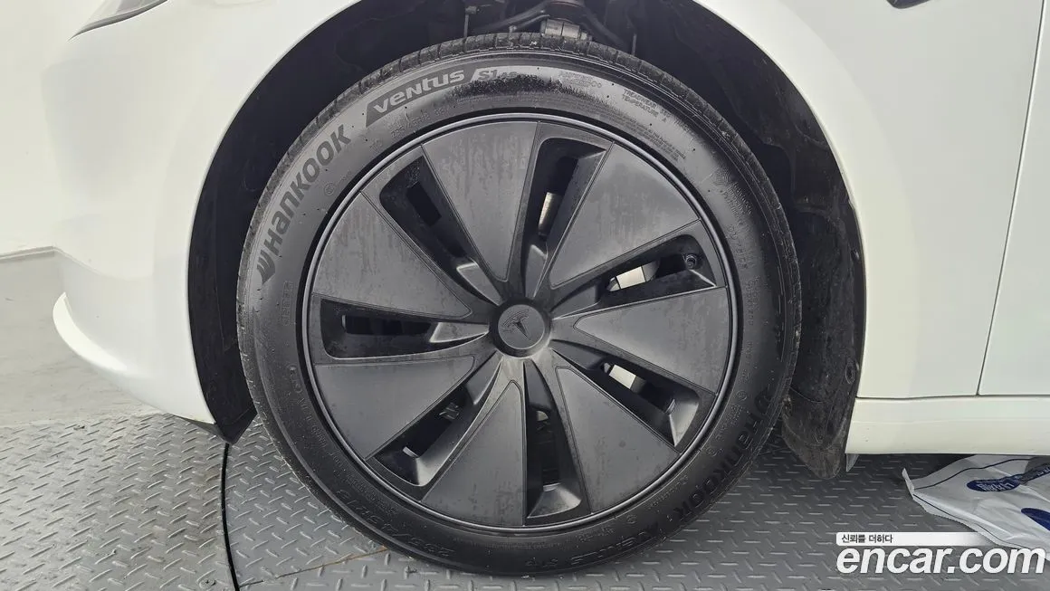 Tesla Model 3 2024 из KR, фото 7