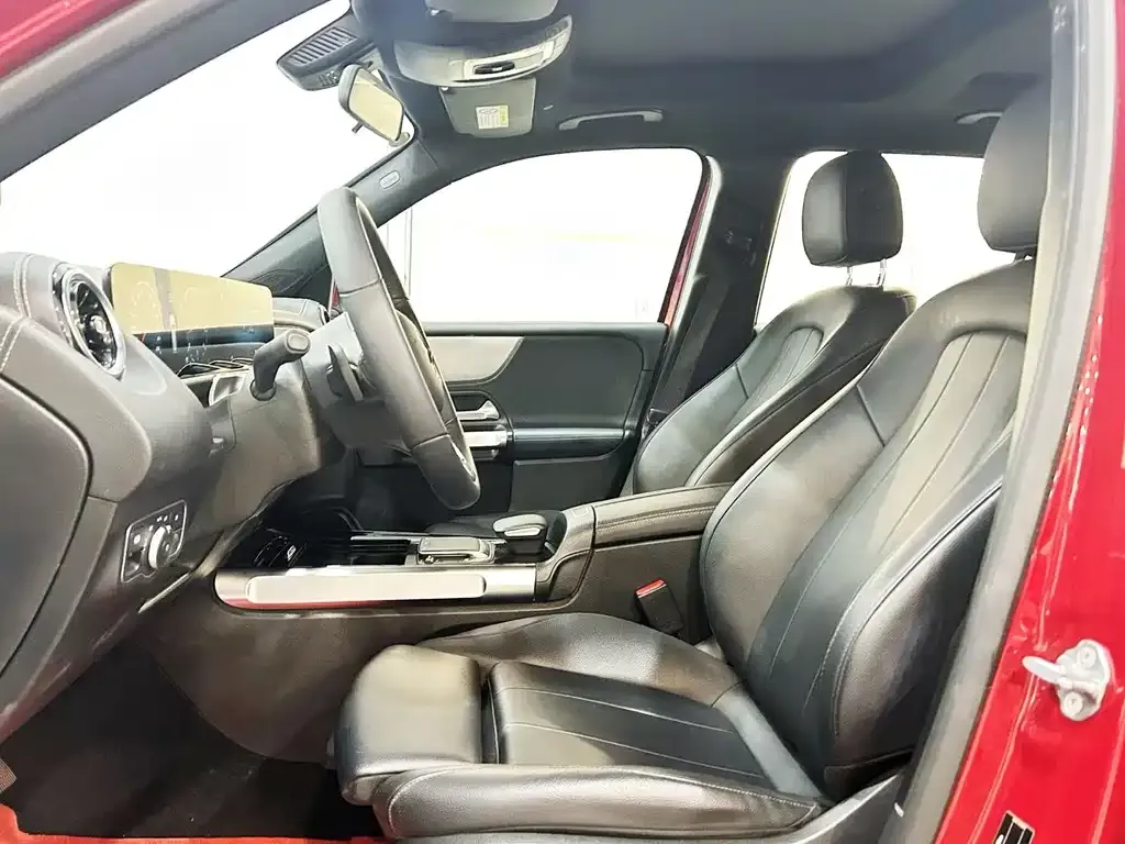 Mercedes-Benz GLB 2023 из CN, фото 10