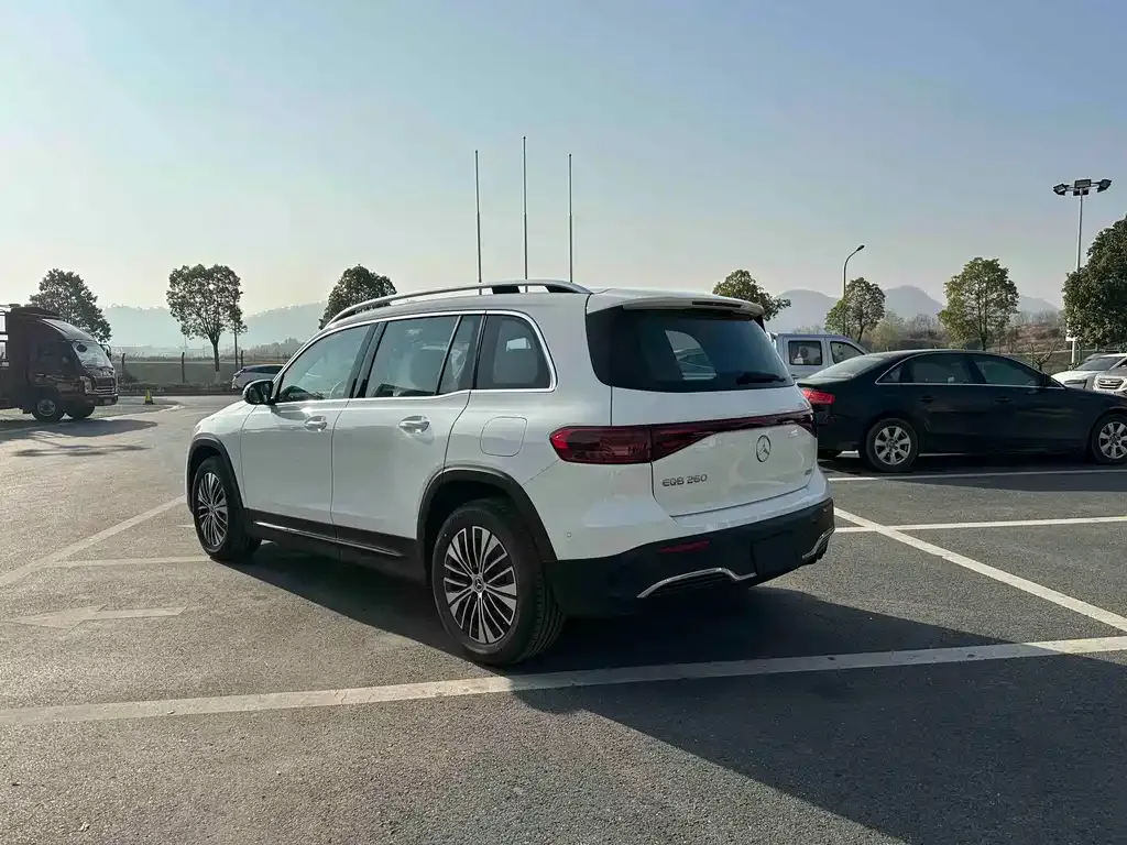 Mercedes-Benz EQB 2025 из CN, фото 10