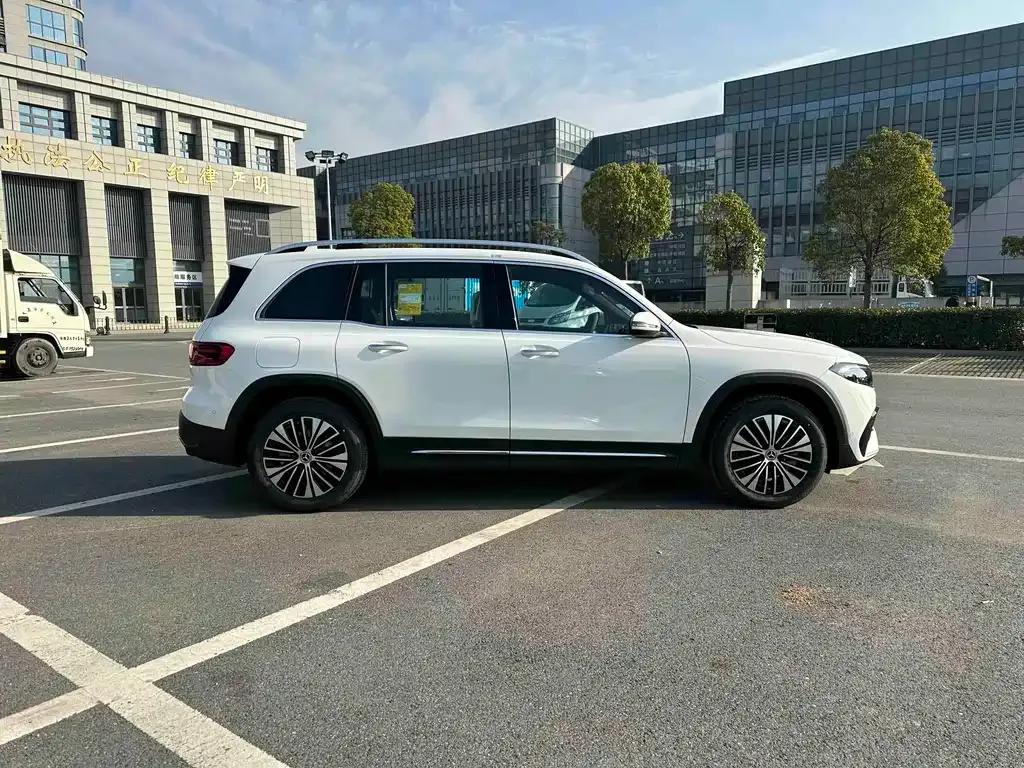 Mercedes-Benz EQB 2025 из CN, фото 5