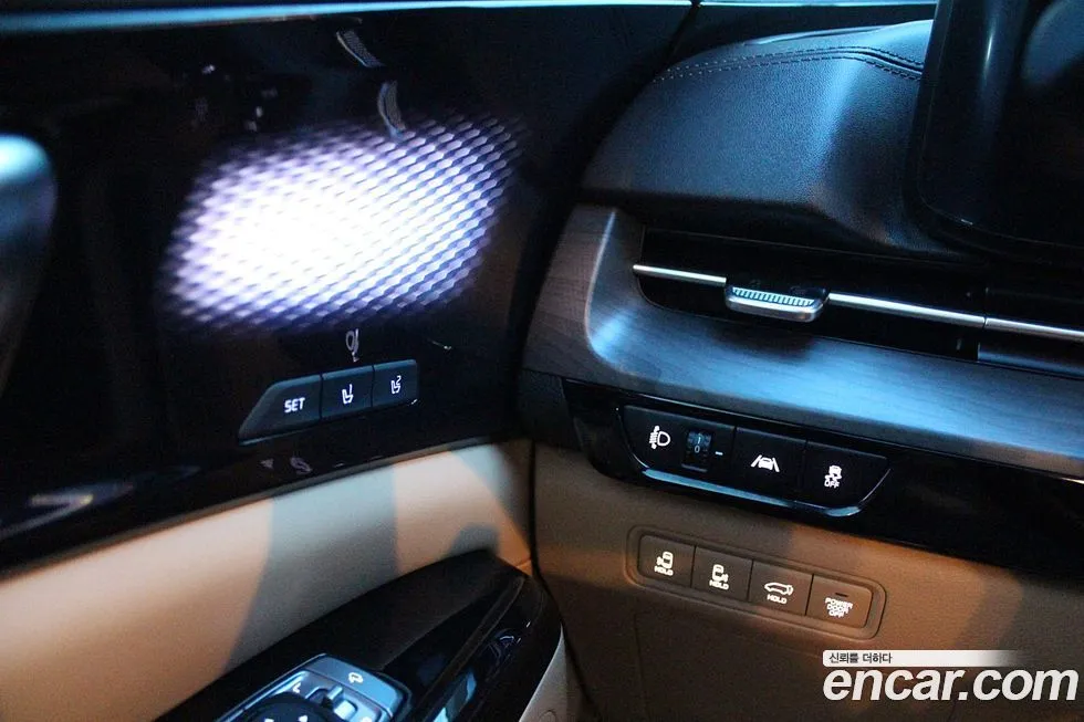 Kia Carnival — фото 10