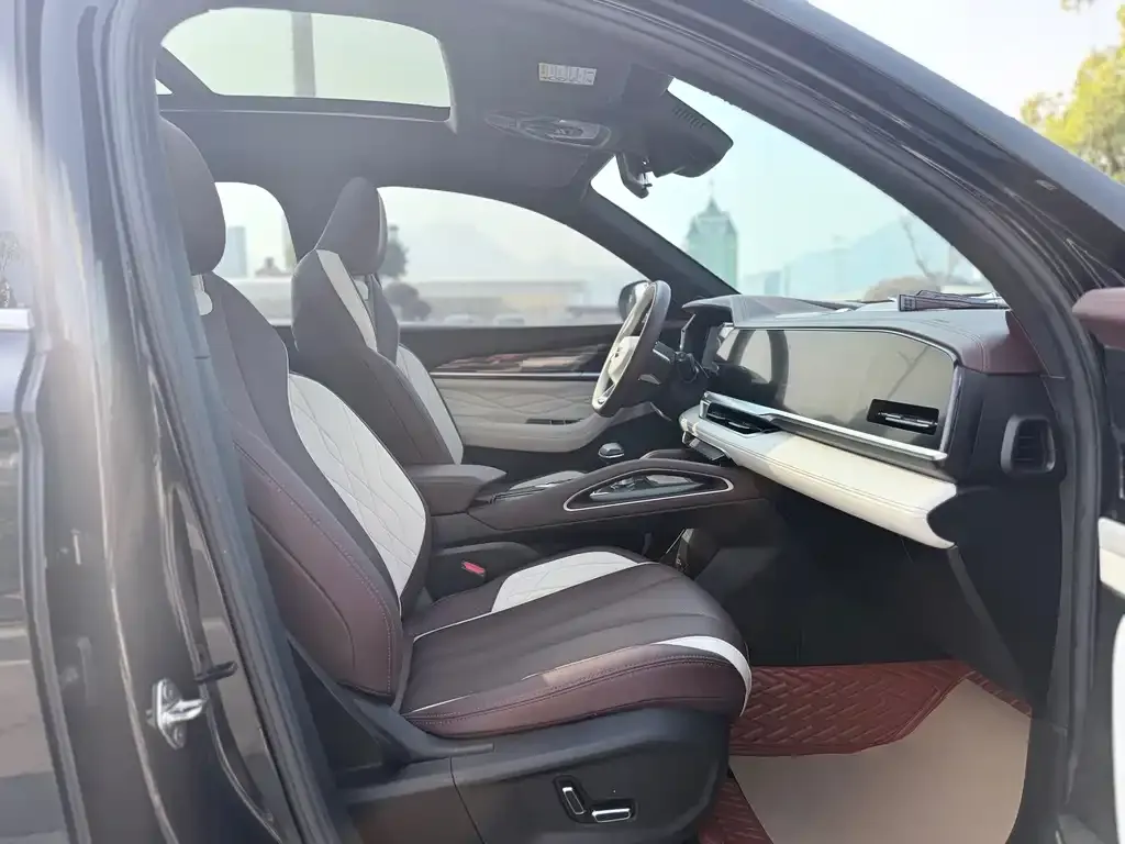 Geely Xingyue L 2024 из CN, фото 10