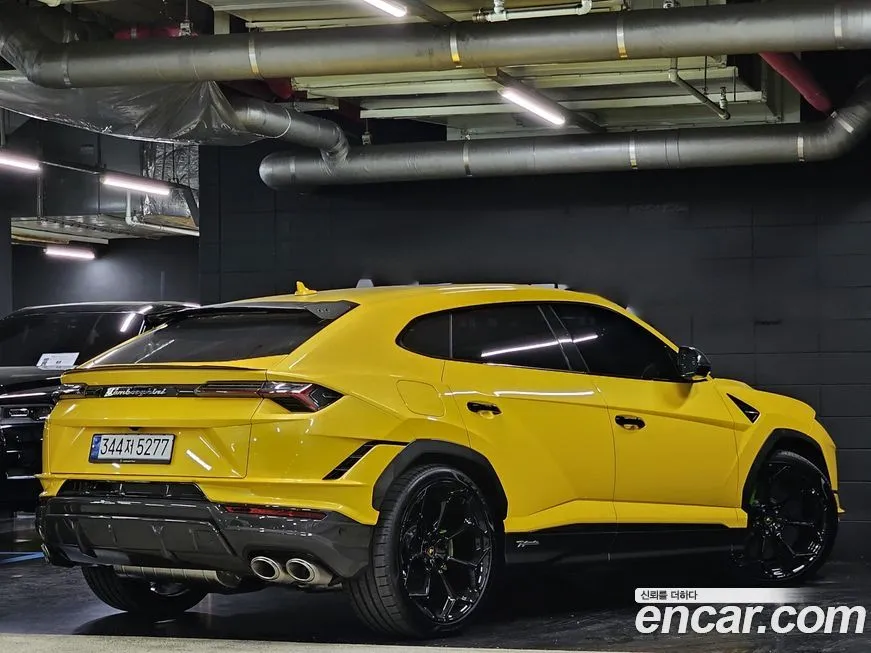 Lamborghini Urus — фото 3