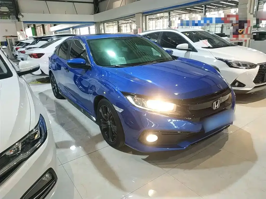 Honda Civic 2022 из CN, фото 2