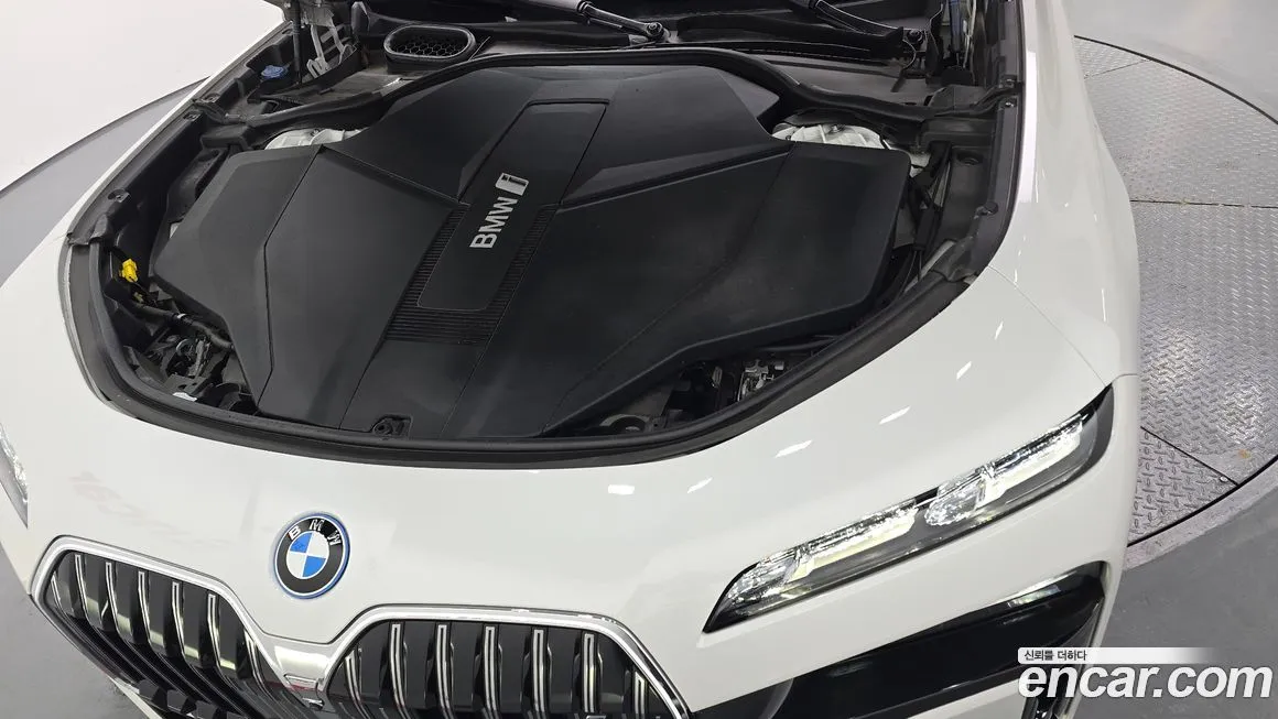 BMW i7 2023 из KR, фото 8