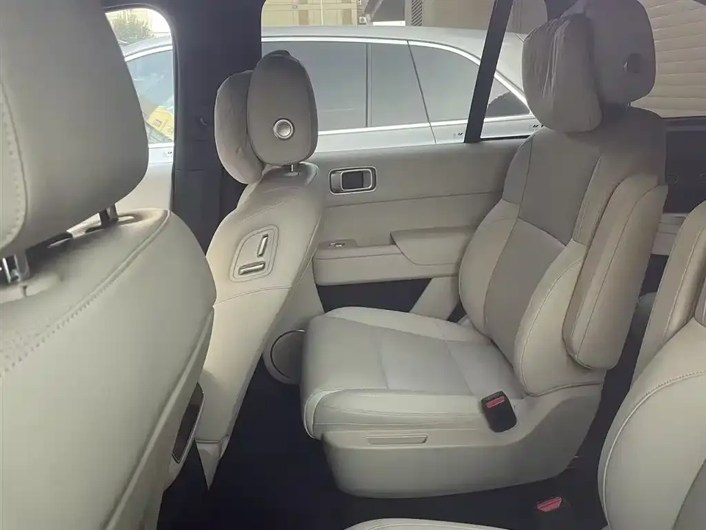 Li Auto L8 2025 из CN, фото 9