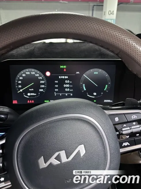 Kia Sorento — фото 7