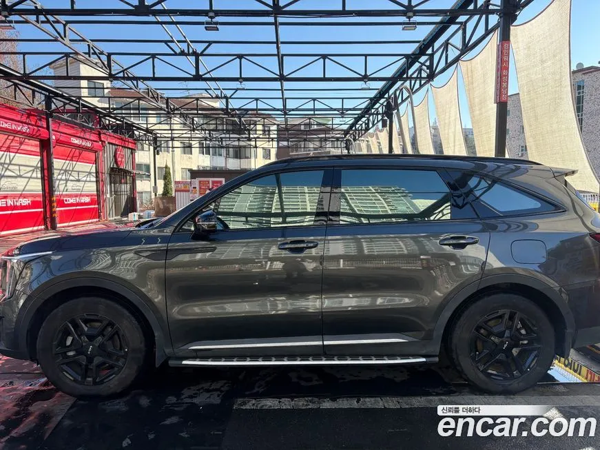 Kia Sorento — фото 10