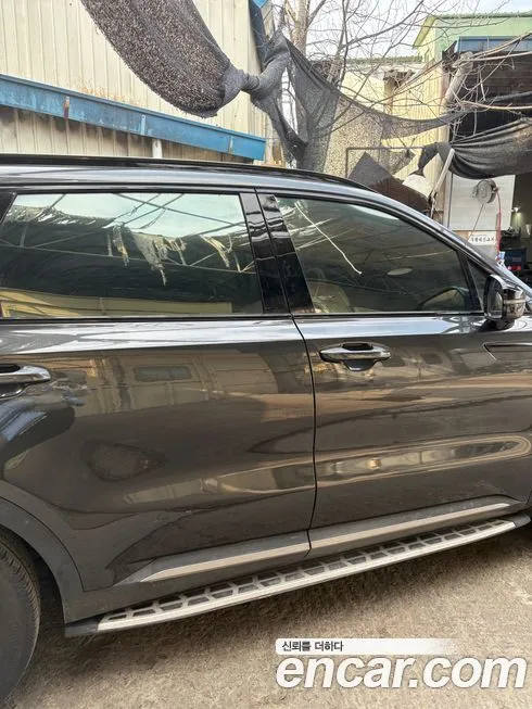 Kia Sorento — фото 5