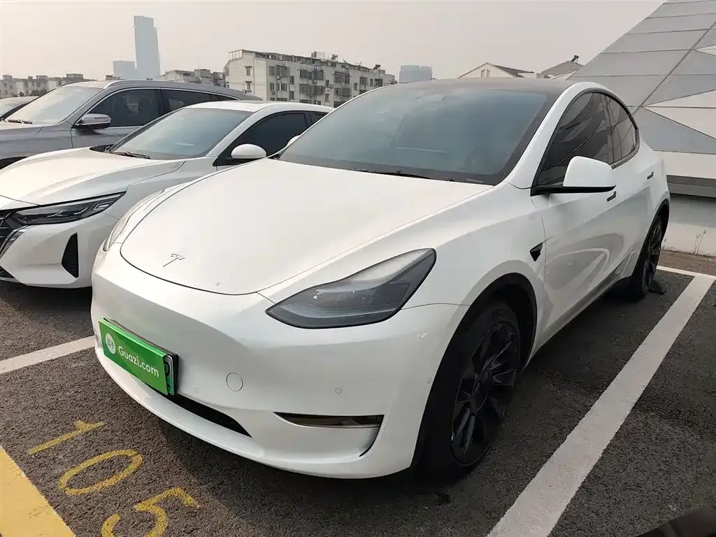 Tesla Model Y 2023 из CN, фото 8