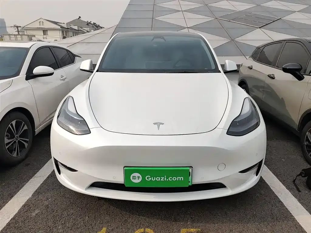 Tesla Model Y 2023 из CN, фото 7