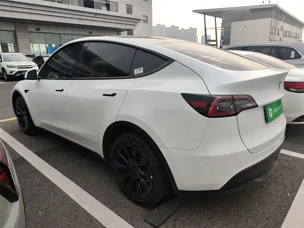 Tesla Model Y 2023 из CN, фото 10