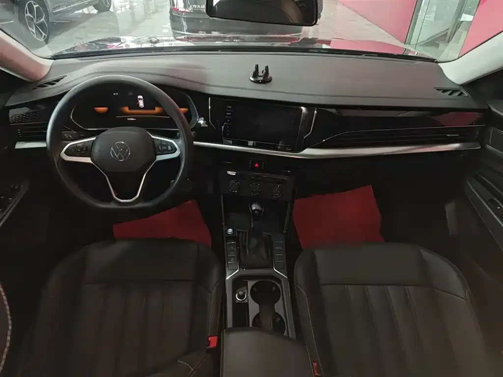 Volkswagen Passat 2023 из CN, фото 7
