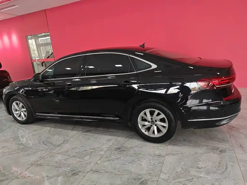 Volkswagen Passat 2023 из CN, фото 8