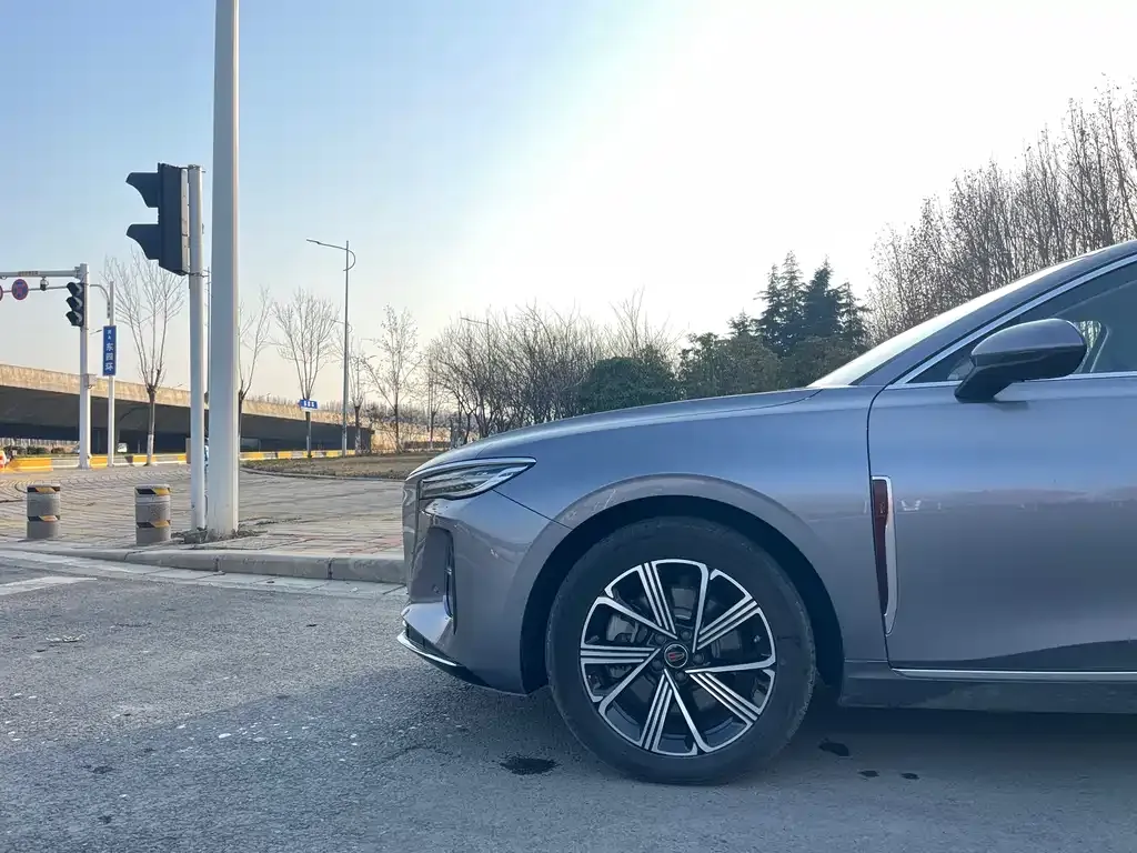 Hongqi H5 PHEV 2025 из CN, фото 7
