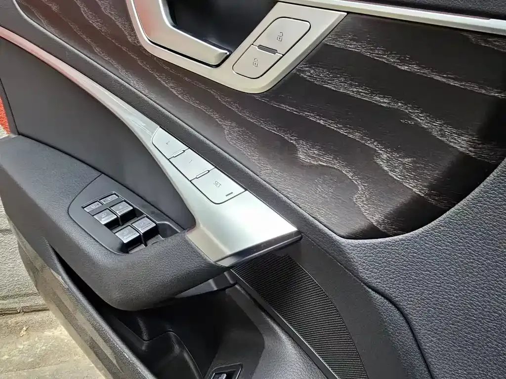 Audi A6L 2024 из CN, фото 8