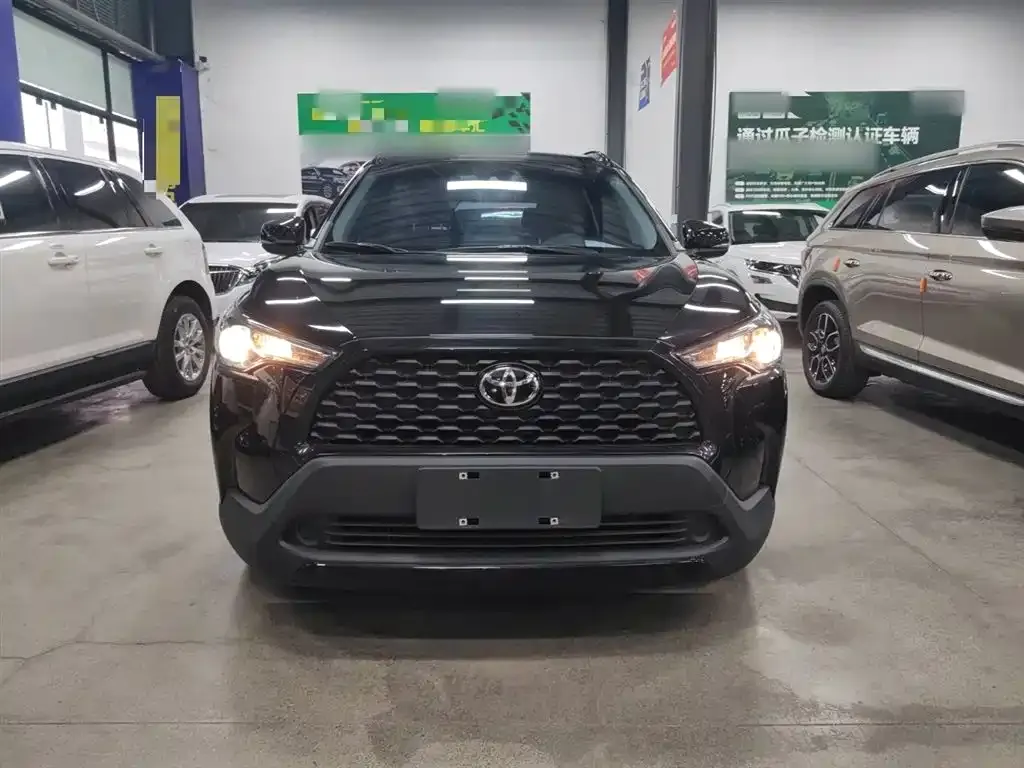 Toyota Corolla Cross 2022 из CN, фото 9