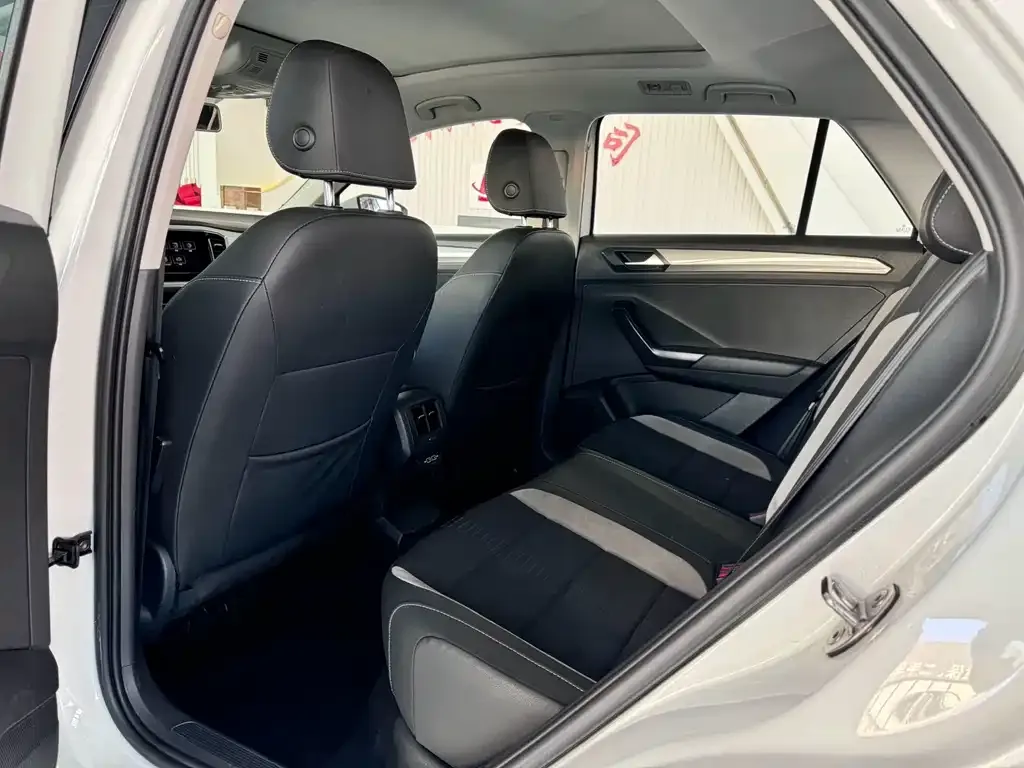 Volkswagen T-Roc 2022 из CN, фото 3
